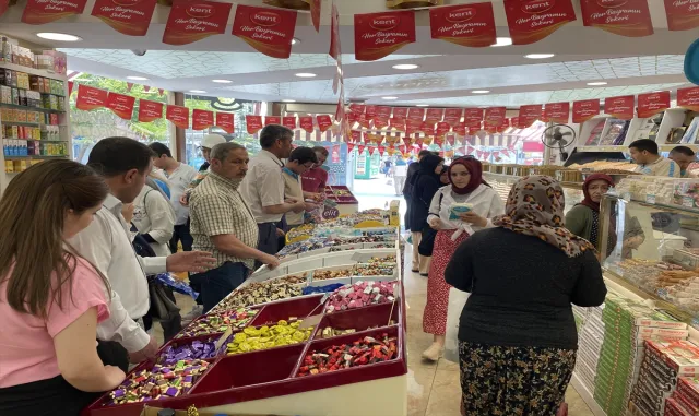 İç Anadolu’da arife günü alışveriş yoğunluğu İç Anadolu’da arife günü alışveriş yoğunluğu