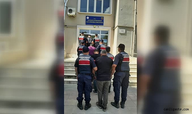 Kayseri dahil 8 ilde cezaevi personeline operasyon: 22 gözaltı Kayseri dahil 8 ilde cezaevi personeline operasyon: 22 gözaltı