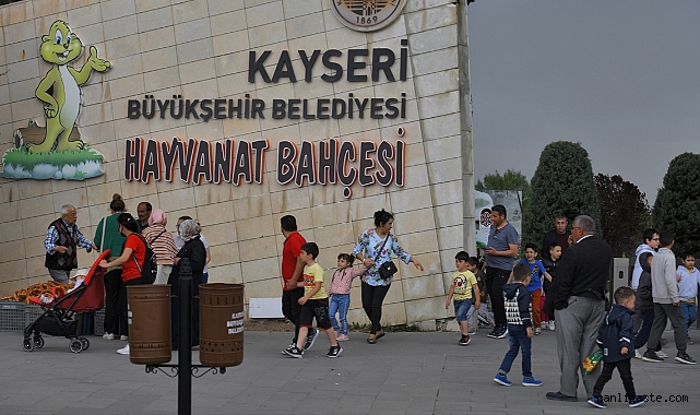 Kayseri’de hayvanat bahçesi bayramda ücretsiz ziyaret edilebilecek! Kayseri’de hayvanat bahçesi bayramda ücretsiz ziyaret edilebilecek!