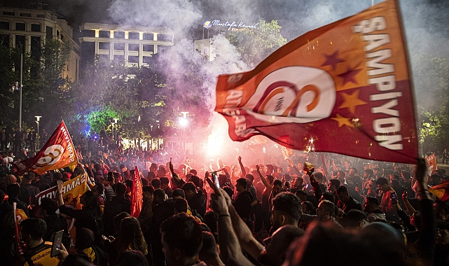 Şampiyon Galatasaray Fenerbahçe’yi 3 golle geçti Şampiyon Galatasaray Fenerbahçe’yi 3 golle geçti