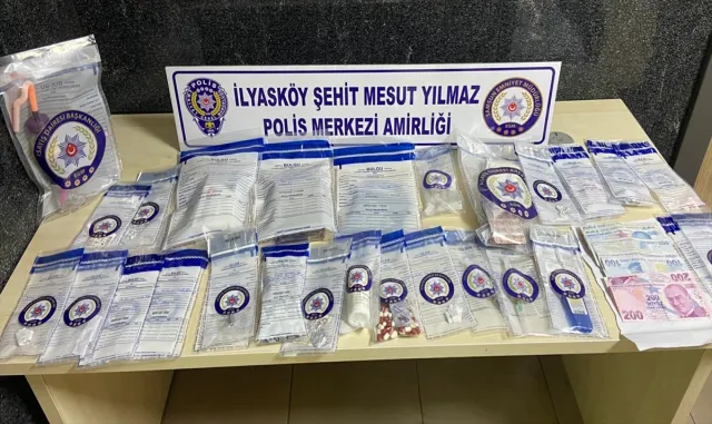 Samsun’da şüphe üzerine durdurulan araçta uyuşturucu bulundu Samsun’da şüphe üzerine durdurulan araçta uyuşturucu bulundu