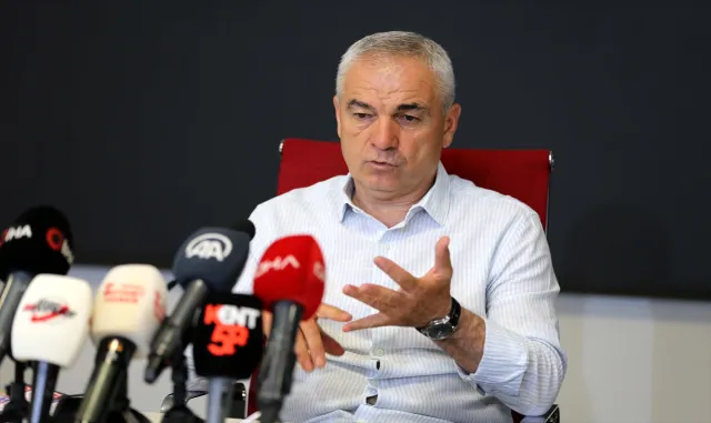 Teknik direktör Rıza Çalımbay, Sivasspor ile yollarını ayırdı: (2) Teknik direktör Rıza Çalımbay, Sivasspor ile yollarını ayırdı: (2)