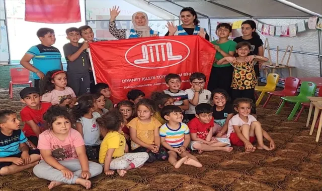 Diyanet İşleri Türk İslam Birliği gönüllüleri Hatay’da depremzede çocuklarla buluştu Diyanet İşleri Türk İslam Birliği gönüllüleri Hatay’da depremzede çocuklarla buluştu