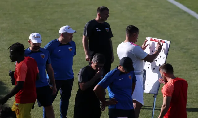 Futbol: Hazırlık maçı Futbol: Hazırlık maçı
