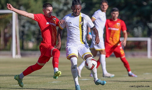 Futbol: Kayserispor: 3 - İstanbulspor: 2 (Hazırlık Maçı) Futbol: Kayserispor: 3 - İstanbulspor: 2 (Hazırlık Maçı)