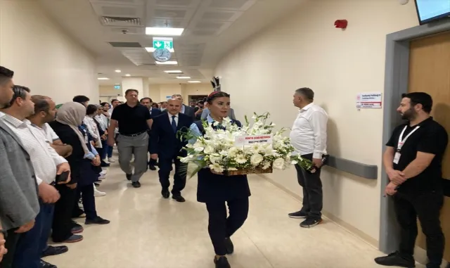 Hasta yakınının yaşamdan kopardığı Dr. Ekrem Karakaya, Konya Şehir Hastanesi’nde anıldı Hasta yakınının yaşamdan kopardığı Dr. Ekrem Karakaya, Konya Şehir Hastanesi’nde anıldı
