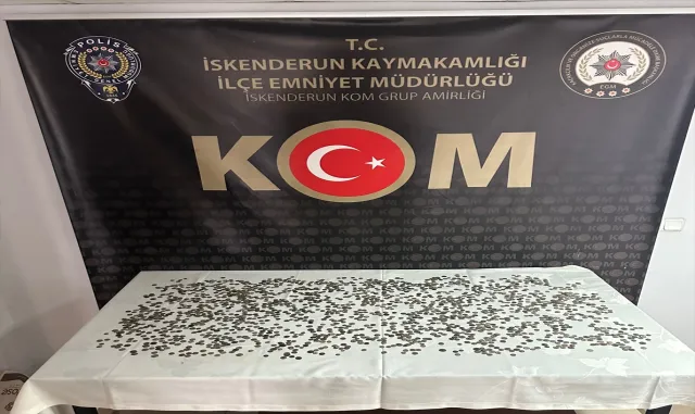 Hatay’da 2 bin sikke ele geçirildi Hatay’da 2 bin sikke ele geçirildi