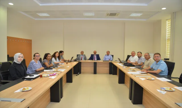 KAEÜ’de EFQM Tanıma ve Ödül Programı çalışması sürüyor KAEÜ’de EFQM Tanıma ve Ödül Programı çalışması sürüyor
