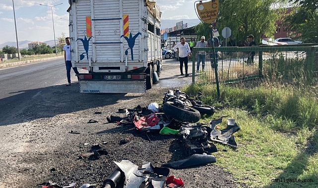 Kayseri’de kamyonetle çarpışan motosikletin sürücüsü hayatını kaybetti Kayseri’de kamyonetle çarpışan motosikletin sürücüsü hayatını kaybetti