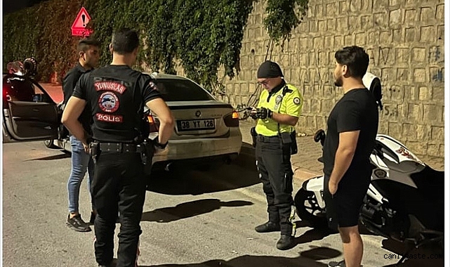 Kayseri’de trafik denetiminde 40 araç sürücüsüne ceza kesildi Kayseri’de trafik denetiminde 40 araç sürücüsüne ceza kesildi