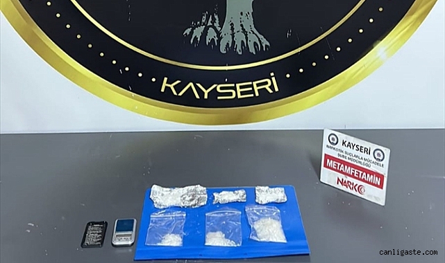 Kayseri’de uyuşturucu operasyonu: 4 gözaltı Kayseri’de uyuşturucu operasyonu: 4 gözaltı