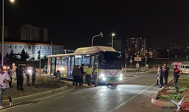 Kayseri’de zihinsel engelli genç halk otobüsünü kaçırdı! Kayseri’de zihinsel engelli genç halk otobüsünü kaçırdı!