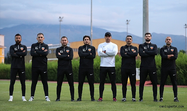 Kayserispor Teknik Direktörü Atan, bel fıtığı nedeniyle ameliyat edildi Kayserispor Teknik Direktörü Atan, bel fıtığı nedeniyle ameliyat edildi
