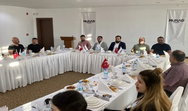 MÜSİAD Kırşehir Şubesi’nden ihtiyaç sahiplerine yemek hizmeti MÜSİAD Kırşehir Şubesi’nden ihtiyaç sahiplerine yemek hizmeti