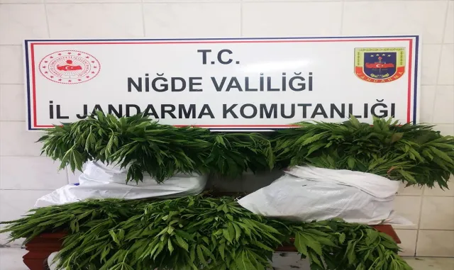 Niğde’de uyuşturucu operasyonunda 2 zanlı tutuklandı Niğde’de uyuşturucu operasyonunda 2 zanlı tutuklandı