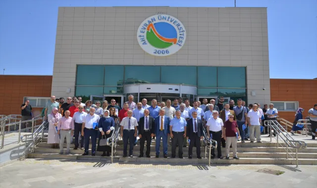 Rektör Karakaya, rehberlik öğretmenleriyle bir araya geldi Rektör Karakaya, rehberlik öğretmenleriyle bir araya geldi