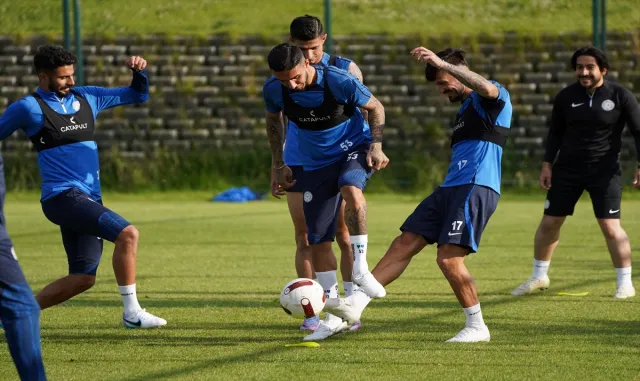 Rizespor’un Erzurum kampı devam ediyor Rizespor’un Erzurum kampı devam ediyor