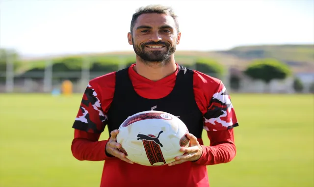 Sivasspor yeni sezon hazırlıklarına devam etti Sivasspor yeni sezon hazırlıklarına devam etti