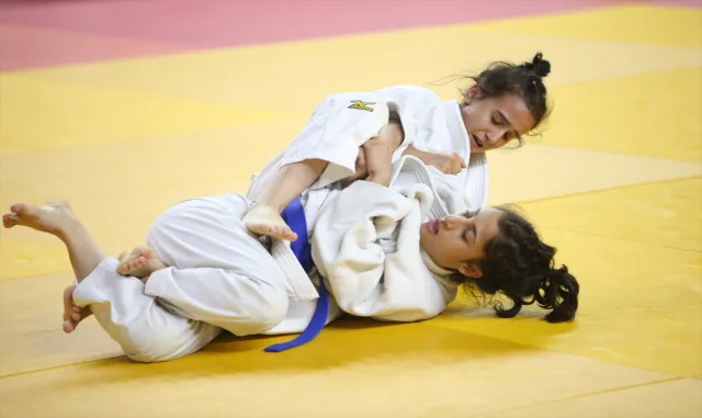 11. Uluslararası Valilik Kupası Judo Turnuvası, Sakarya’da sona erdi 11. Uluslararası Valilik Kupası Judo Turnuvası, Sakarya’da sona erdi