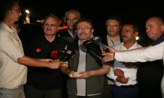 Bakan Yumaklı, Çanakkale’deki orman yangınına ilişkin açıklama yaptı: Bakan Yumaklı, Çanakkale’deki orman yangınına ilişkin açıklama yaptı: