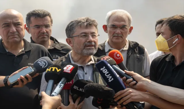 Bakan Yumaklı, Çanakkale’deki orman yangınında son duruma ilişkin açıklama yaptı: Bakan Yumaklı, Çanakkale’deki orman yangınında son duruma ilişkin açıklama yaptı: