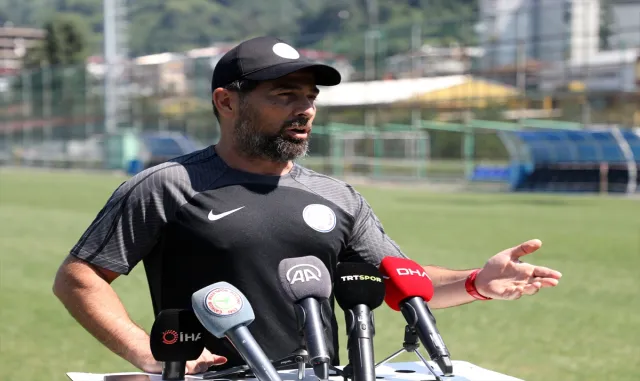 Çaykur Rizespor Teknik Direktörü Palut’dan Trabzonspor maçı öncesi değerlendirme: Çaykur Rizespor Teknik Direktörü Palut’dan Trabzonspor maçı öncesi değerlendirme: