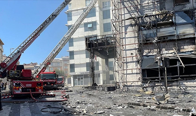 Esenyurt’ta kültür merkezinde çıkan yangın söndürüldü Esenyurt’ta kültür merkezinde çıkan yangın söndürüldü