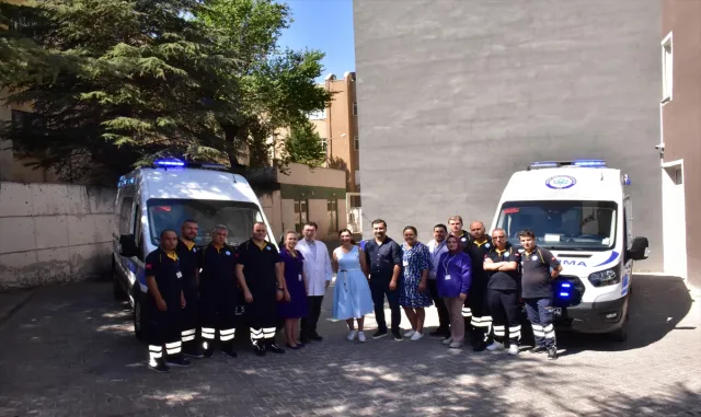ESOGÜ Hastanesi’nde 2 ambulans hizmet vermeye başladı ESOGÜ Hastanesi’nde 2 ambulans hizmet vermeye başladı