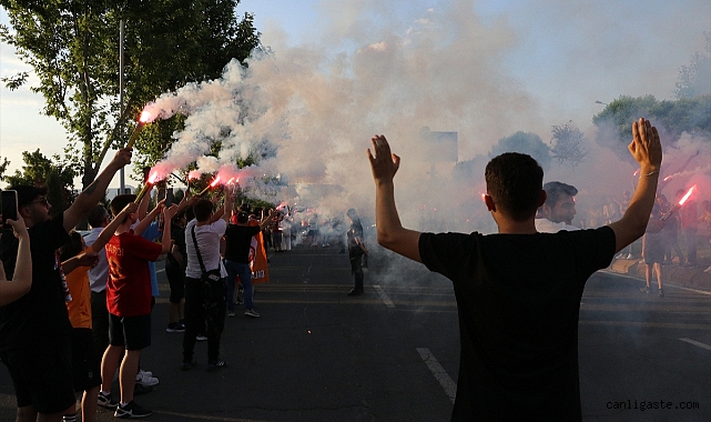 Galatasaray kafilesi Kayseri’de Galatasaray kafilesi Kayseri’de