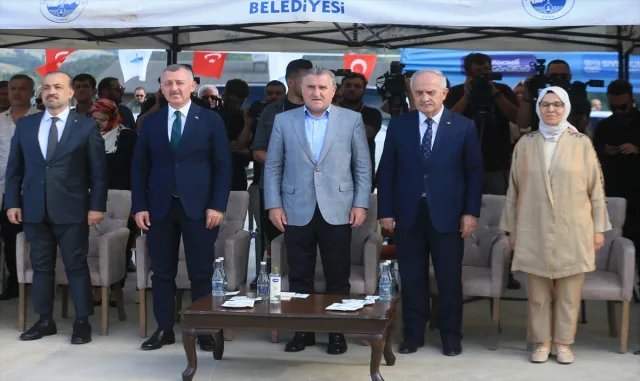 Gençlik ve Spor Bakanı Osman Aşkın Bak, Kocaeli’de tesis açılışında konuştu: Gençlik ve Spor Bakanı Osman Aşkın Bak, Kocaeli’de tesis açılışında konuştu: