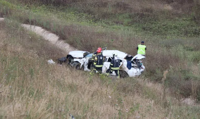 GÜNCELLEME - Kuzey Marmara Otoyolu’nda devrilen otomobildeki baba ve iki oğlu öldü GÜNCELLEME - Kuzey Marmara Otoyolu’nda devrilen otomobildeki baba ve iki oğlu öldü