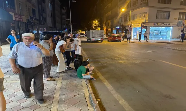 GÜNCELLEME - Malatya’da 5,3 büyüklüğünde deprem GÜNCELLEME - Malatya’da 5,3 büyüklüğünde deprem