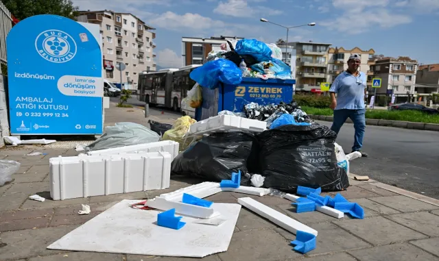 İzmir Buca’da zam talepleri karşılanan işçilerin "iş bırakma" eylemi sona erdi İzmir Buca’da zam talepleri karşılanan işçilerin "iş bırakma" eylemi sona erdi