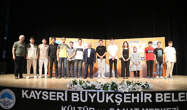 Kayseri’de KAYMEK Yaz Okulu sezonu kapattı Kayseri’de KAYMEK Yaz Okulu sezonu kapattı