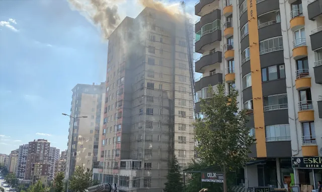 Kayseri Talas’ta yangın: 1 işçi yaşamını yitirdi Kayseri Talas’ta yangın: 1 işçi yaşamını yitirdi