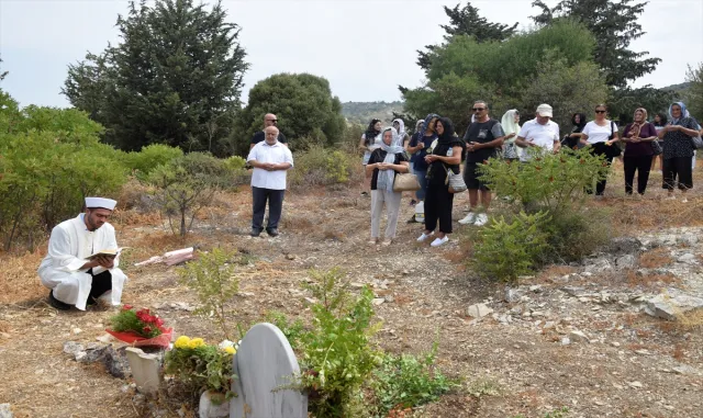 KKTC’de Ayyannili Türkler, 49 yıl sonra doğdukları topraklarda şehitlerini andı KKTC’de Ayyannili Türkler, 49 yıl sonra doğdukları topraklarda şehitlerini andı