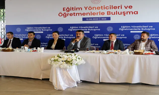Milli Eğitim Bakanı Tekin, Rize’de eğitim yöneticileri ve öğretmenlerle buluştu: Milli Eğitim Bakanı Tekin, Rize’de eğitim yöneticileri ve öğretmenlerle buluştu: