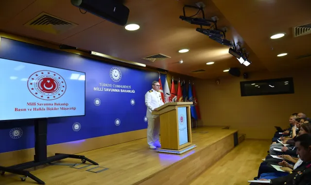 Milli Savunma Bakanlığı’nda "Basın Bilgilendirme Toplantısı" yapıldı Milli Savunma Bakanlığı’nda "Basın Bilgilendirme Toplantısı" yapıldı