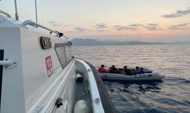 Muğla açıklarında 57 düzensiz göçmen kurtarıldı Muğla açıklarında 57 düzensiz göçmen kurtarıldı