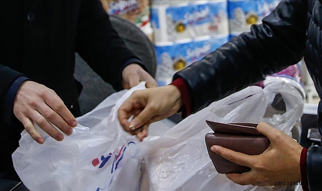 Plastik poşet ücreti 25 kuruş olarak devam edecek Plastik poşet ücreti 25 kuruş olarak devam edecek