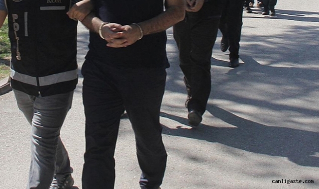 Sahte dekontla dolandırıcılık yapan 5 kişi yakalandı Sahte dekontla dolandırıcılık yapan 5 kişi yakalandı