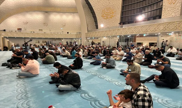 Almanya’da Mevlit Kandili idrak edildi Almanya’da Mevlit Kandili idrak edildi