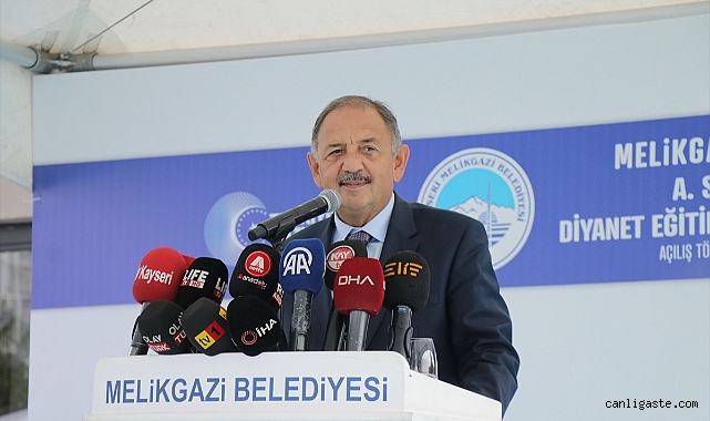 Bakan Özhaseki Kayseri’de konuştu: Oraları ayağa kaldırmak adına Bakanlığımızla gece gündüz uğraşıyoruz Bakan Özhaseki Kayseri’de konuştu: Oraları ayağa kaldırmak adına Bakanlığımızla gece gündüz uğraşıyoruz