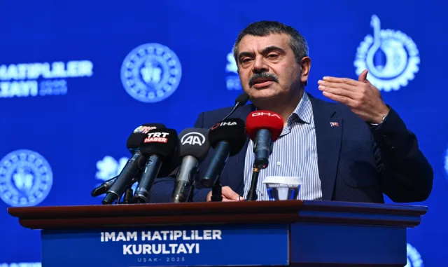 Bakan Tekin, Uşak’taki ÖNDER 20. İmam Hatipliler Kurultayı’nda konuştu: Bakan Tekin, Uşak’taki ÖNDER 20. İmam Hatipliler Kurultayı’nda konuştu: