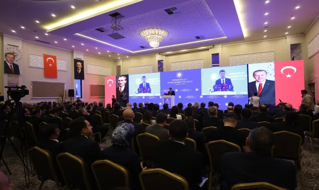 Bakan Tunç, Gaziantep’te "Deprem Bölgesi Değerlendirme Toplantısı"nda konuştu: Bakan Tunç, Gaziantep’te "Deprem Bölgesi Değerlendirme Toplantısı"nda konuştu:
