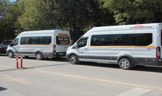 Beypazarı’nda okul çevreleri ve servis araçları denetimi yapıldı Beypazarı’nda okul çevreleri ve servis araçları denetimi yapıldı