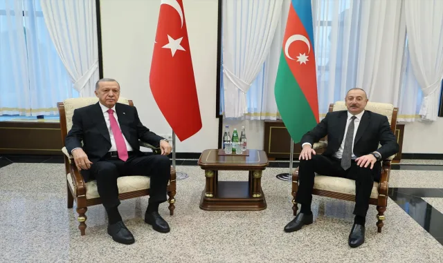 Cumhurbaşkanı Erdoğan, Nahçıvan Özerk Cumhuriyeti Yüksek Meclisi’nde resmi törenle karşılandı Cumhurbaşkanı Erdoğan, Nahçıvan Özerk Cumhuriyeti Yüksek Meclisi’nde resmi törenle karşılandı