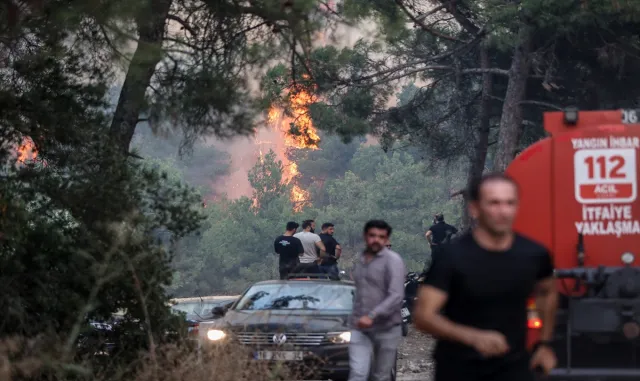 GÜNCELLEME 2 - Bursa’da çıkan orman yangınına müdahale ediliyor GÜNCELLEME 2 - Bursa’da çıkan orman yangınına müdahale ediliyor