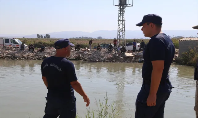 GÜNCELLEME - Hatay’da sulama kanalında kaybolan lise öğrencisinin cansız bedenine ulaşıldı GÜNCELLEME - Hatay’da sulama kanalında kaybolan lise öğrencisinin cansız bedenine ulaşıldı