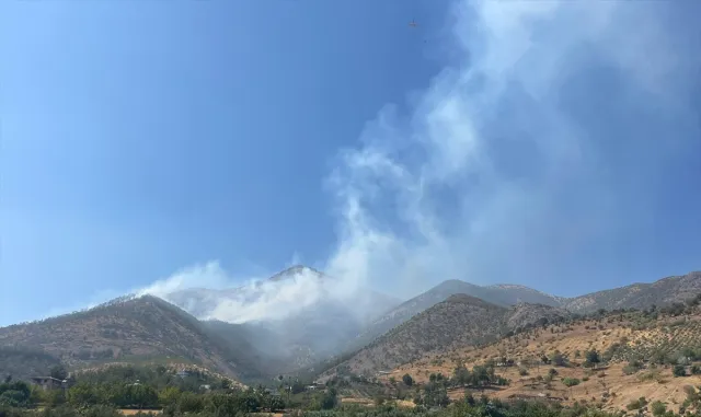 GÜNCELLEME - Kahramanmaraş’ta çıkan orman yangınına müdahale ediliyor GÜNCELLEME - Kahramanmaraş’ta çıkan orman yangınına müdahale ediliyor